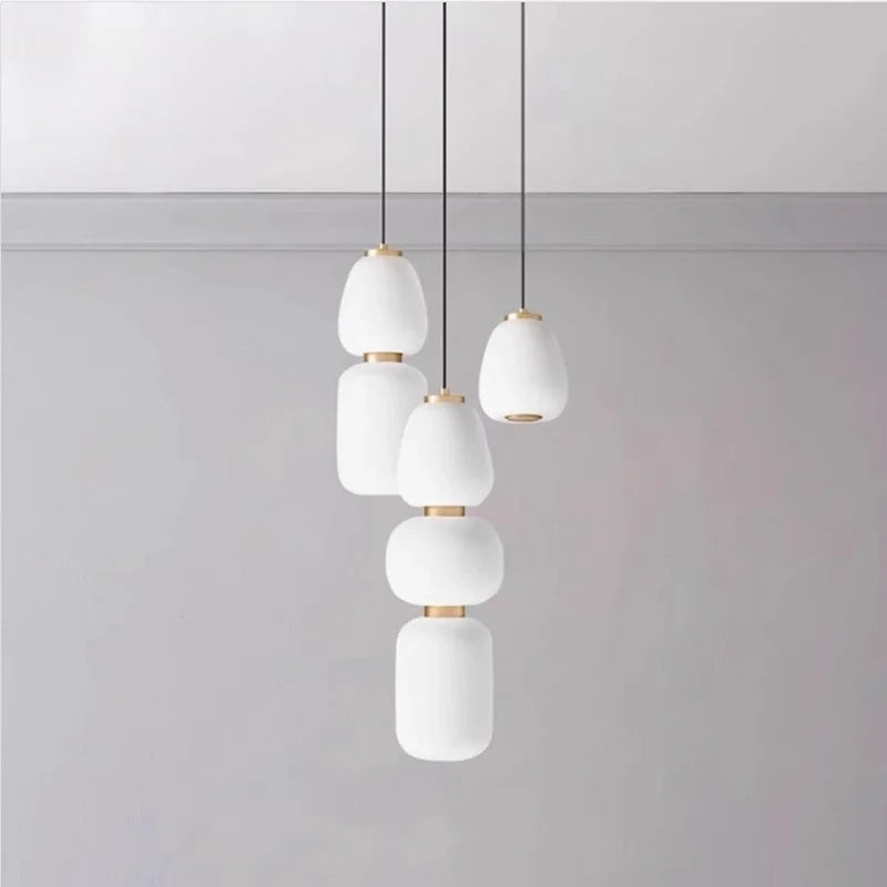 suspension moderne en verre laiteux pour intérieur élégant