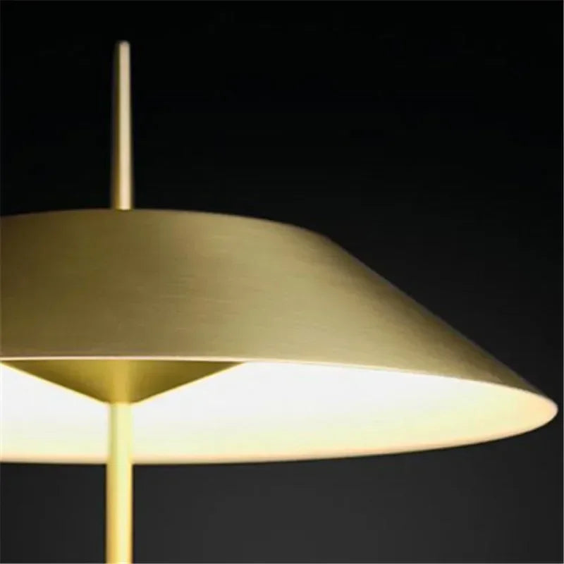 lampe de chevet nordique créative en métal luxe 2024