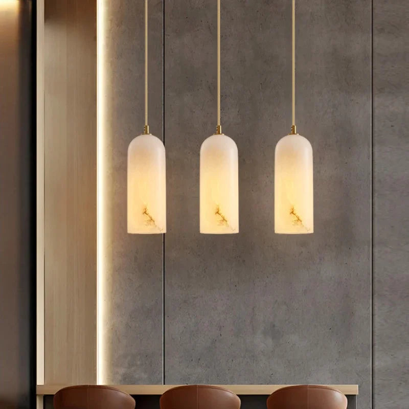 lustre nordique en marbre naturel design lumineux pour espace moderne