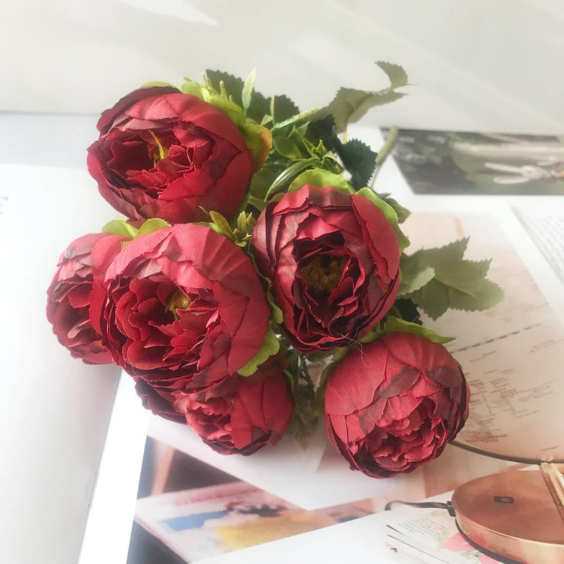 petit bouquet de fleurs artificielles pour décoration printanière et mariage