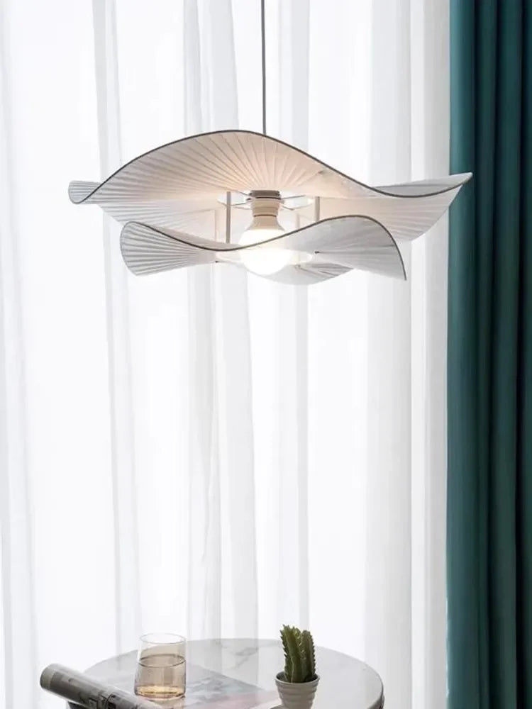 lustre moderne en tissu plissé pour décoration intérieure élégante