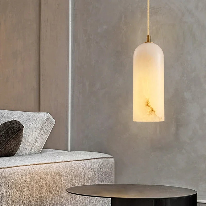 lustre nordique en marbre naturel design lumineux pour espace moderne