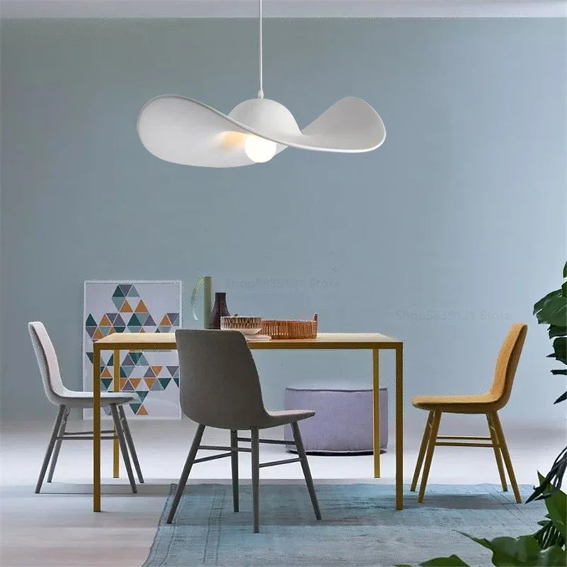 suspension moderne italienne design pour intérieur avec luminaires led