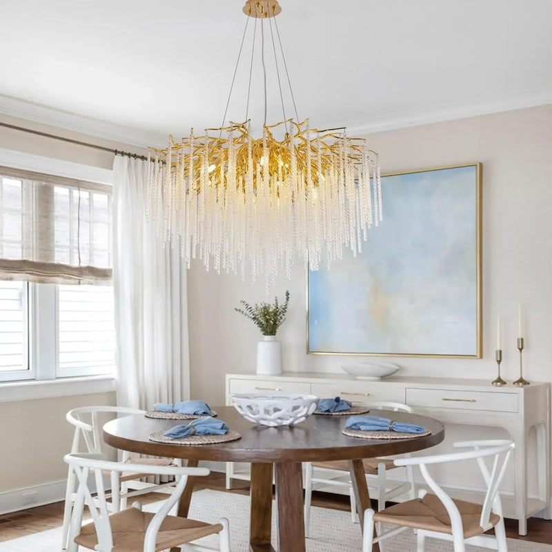 lustre suspendu en cristal doré design moderne pour intérieur élégant