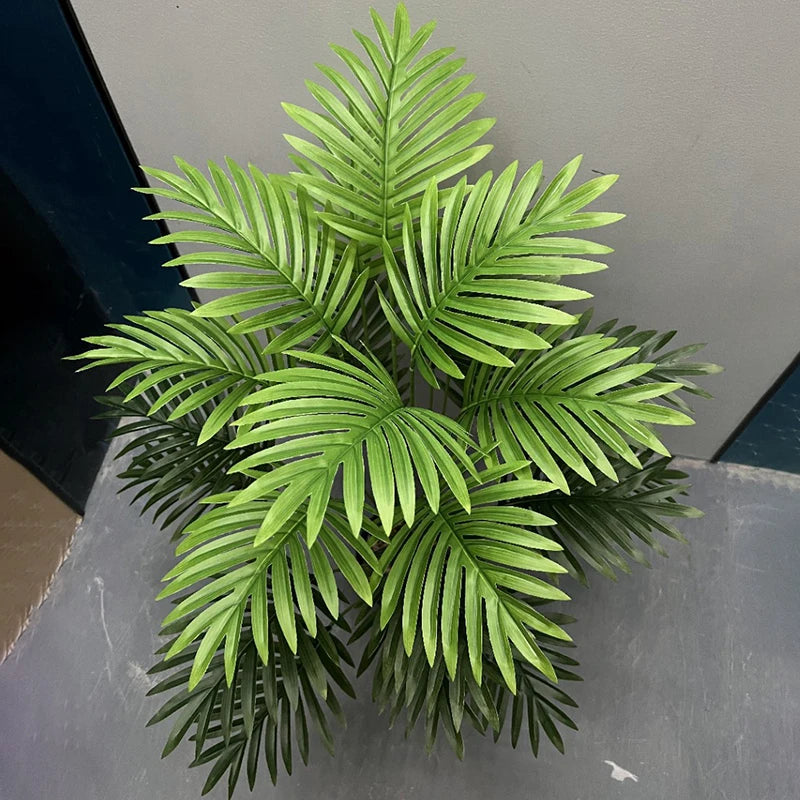 grand palmier artificiel avec branches de monstera pour décoration extérieure