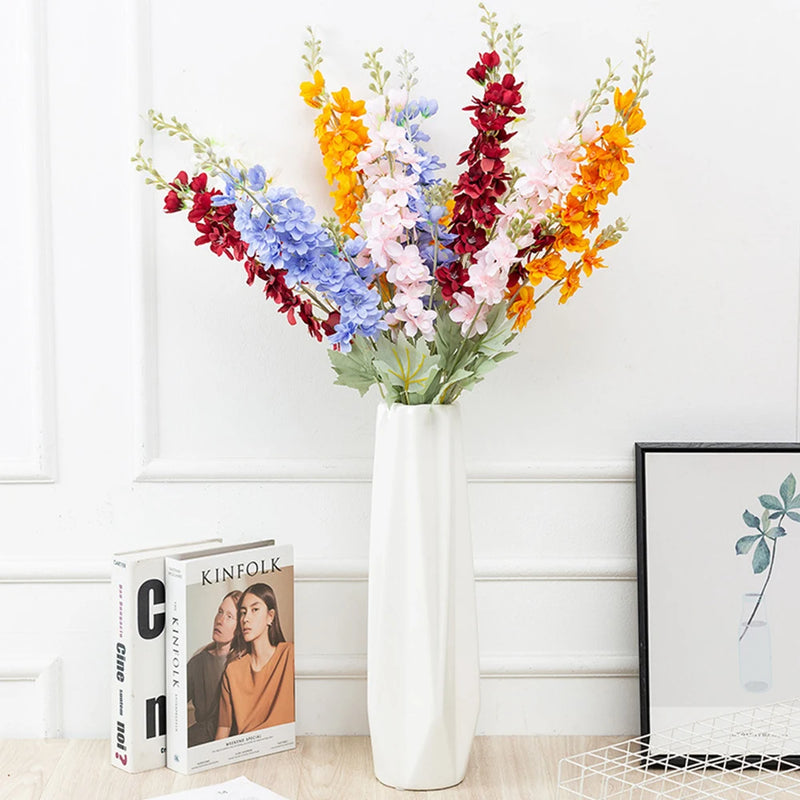 fourchettes flocage avec fleurs artificielles pour décoration mariage hôtel