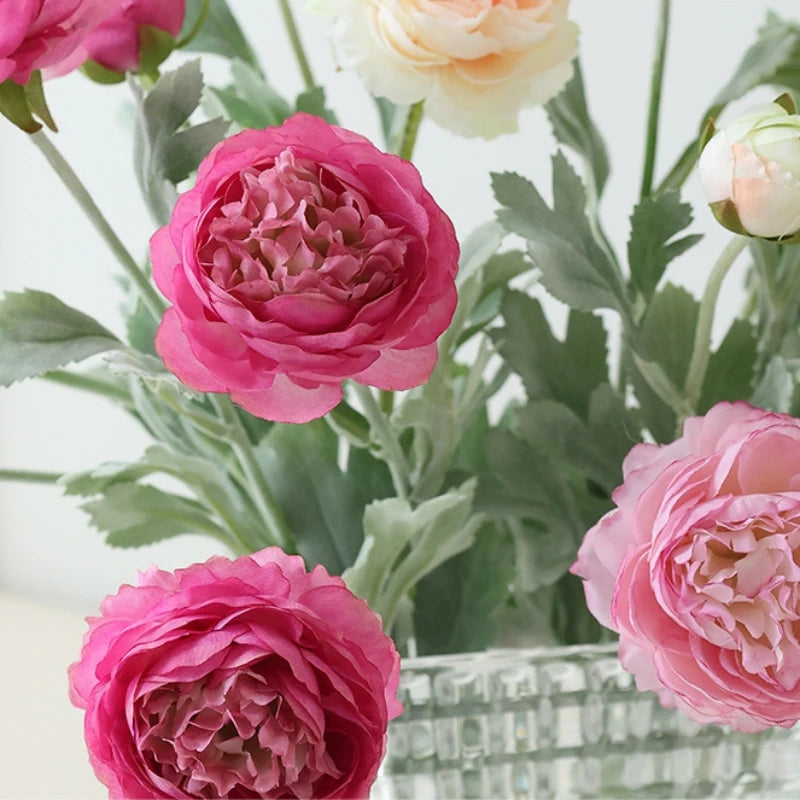 petit bouquet de fleurs artificielles pour décoration de mariage hiver