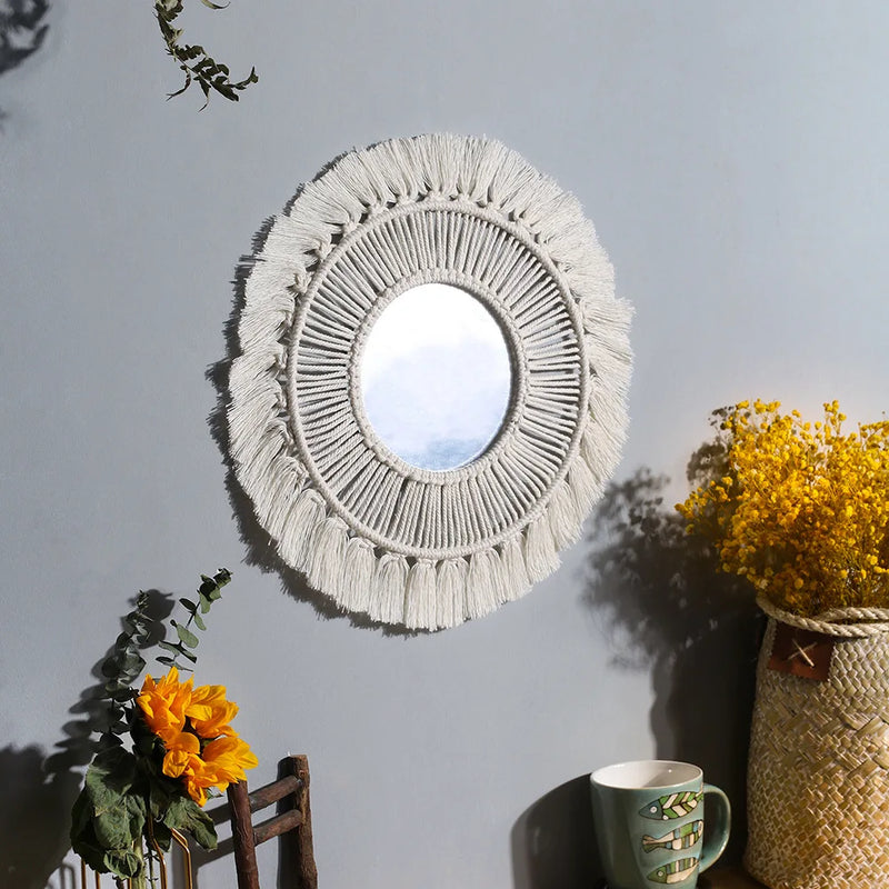 miroir mural en macramé style bohème pour décoration intérieure