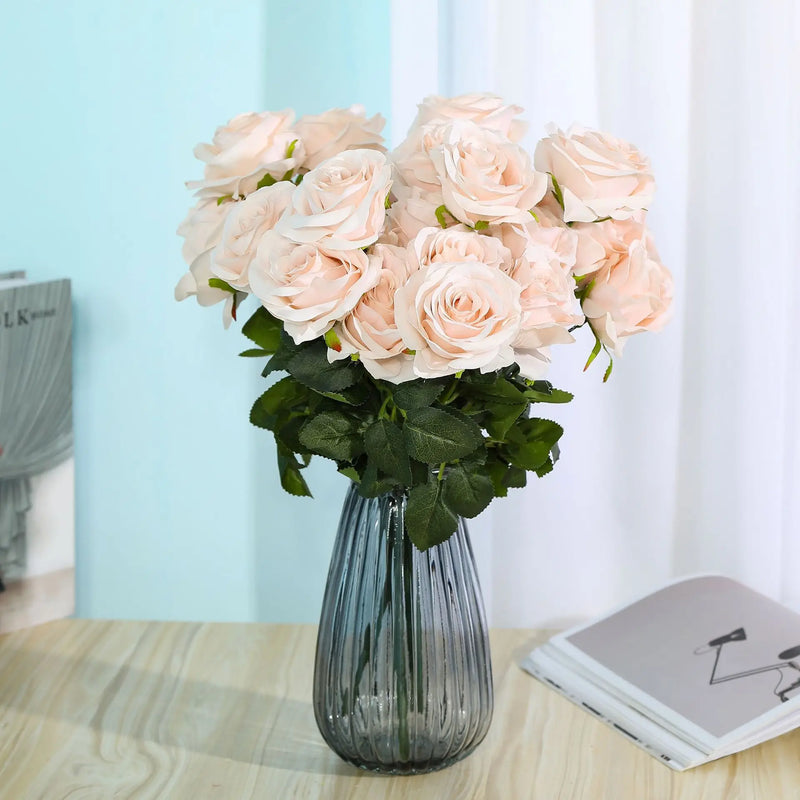 bouquet de roses artificielles pour mariage et décoration intérieure