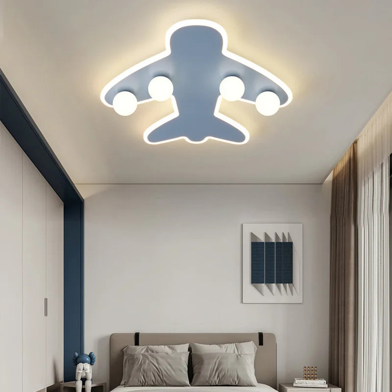 plafonnier lumineux avion moderne pour chambre d'enfants