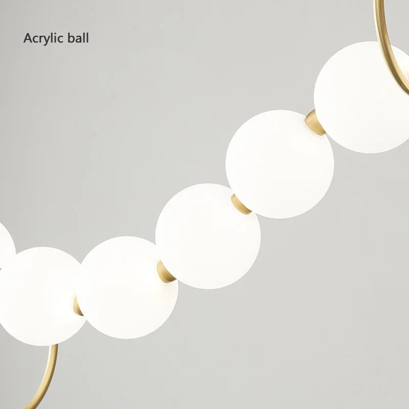 lustre suspension en acrylique blanc avec perles