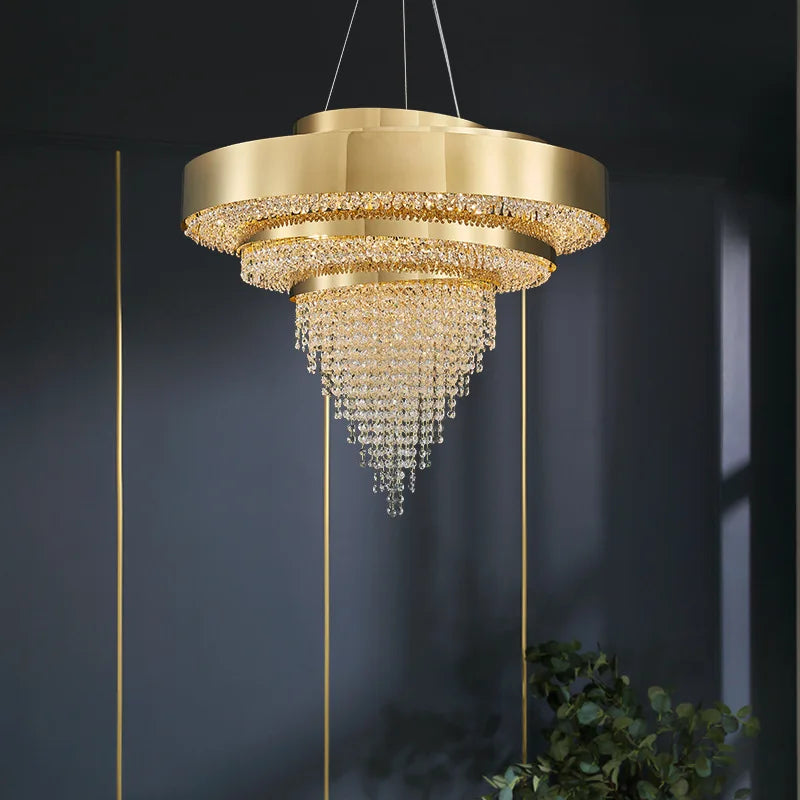 lustre moderne art design en cristal doré pour décoration luxueuse