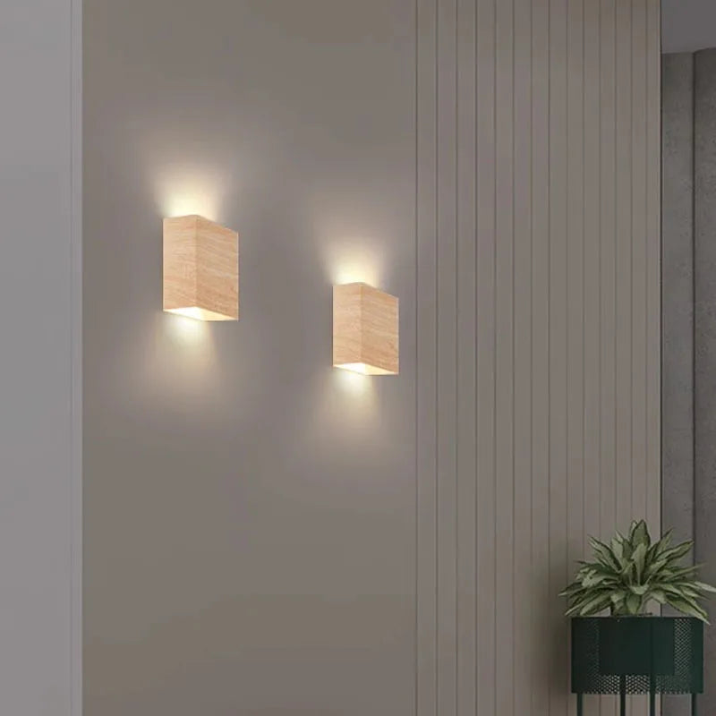 Applique murale Led en bois de couleur nordique