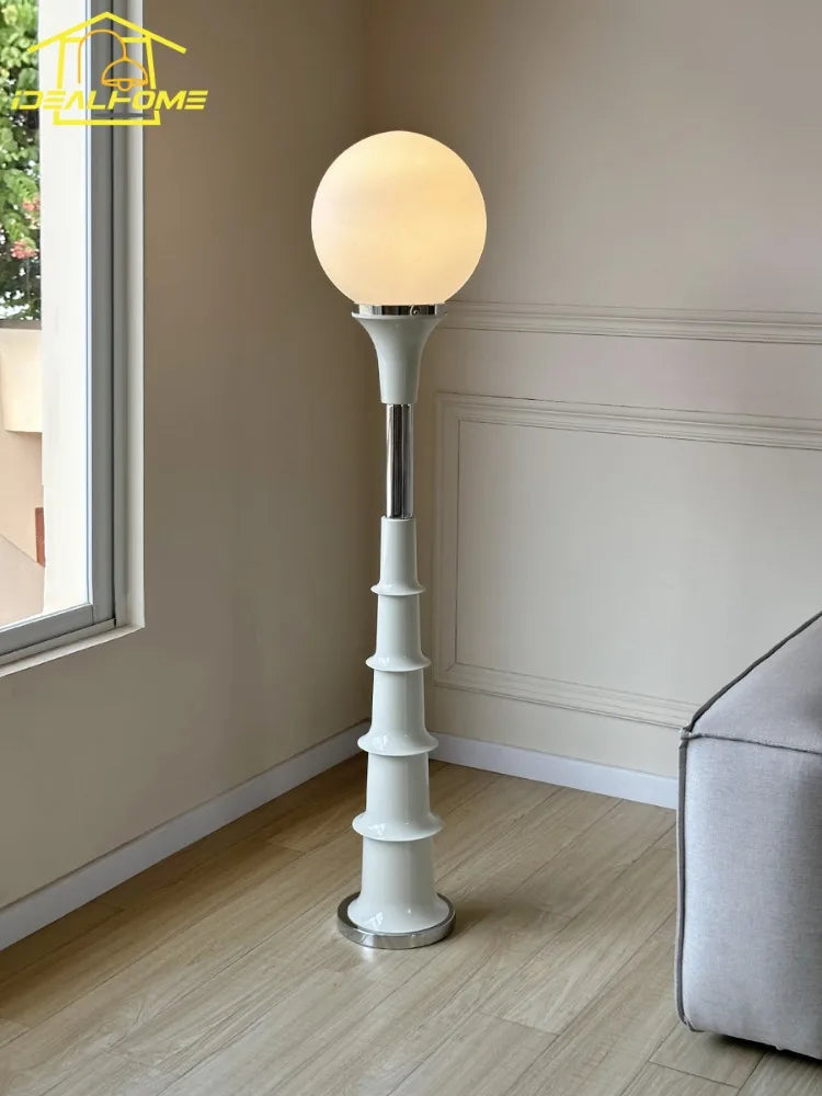 lampadaire design médiéval à led pour intérieur moderne