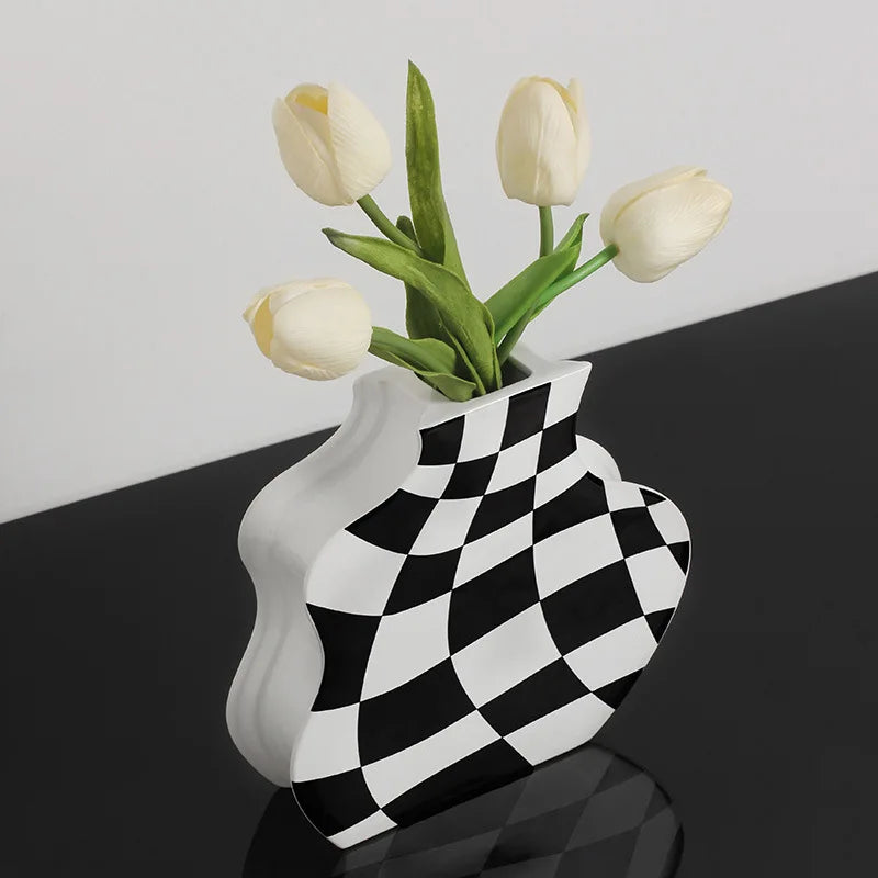 vase en céramique damier pour fleurs séchées décoration élégante