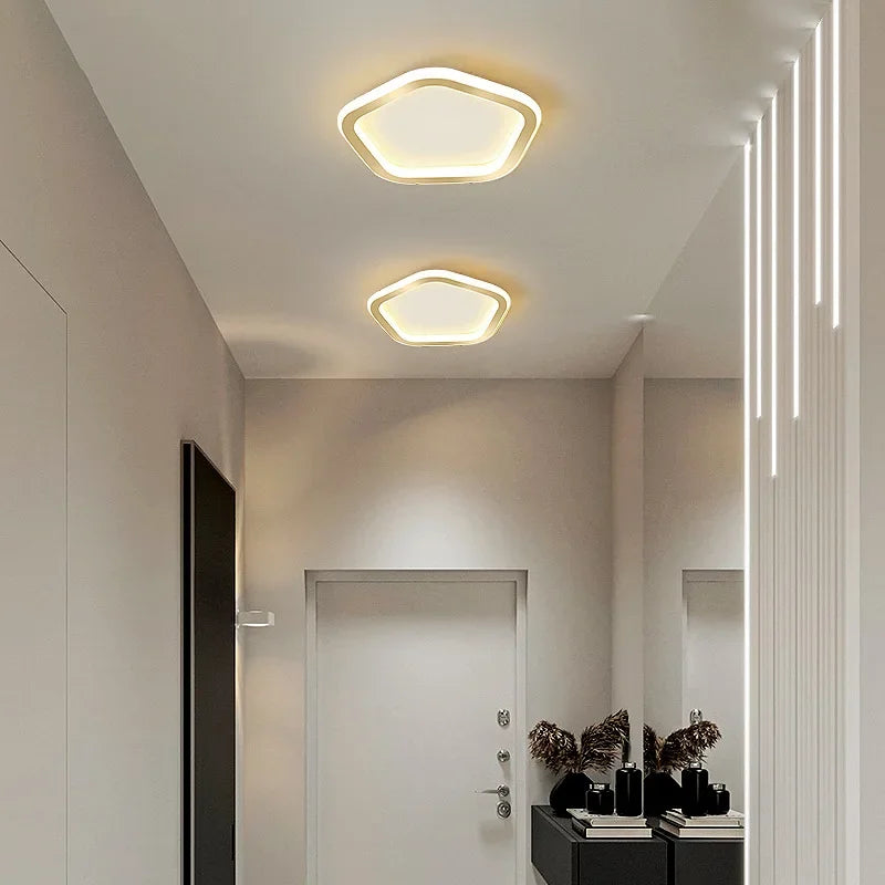 plafonnier moderne doré pour décoration intérieure et luminaires