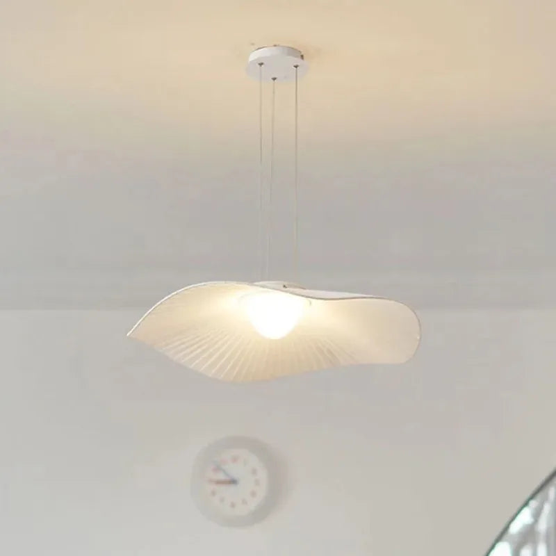 lustre en tissu à led pour un intérieur moderne et minimaliste