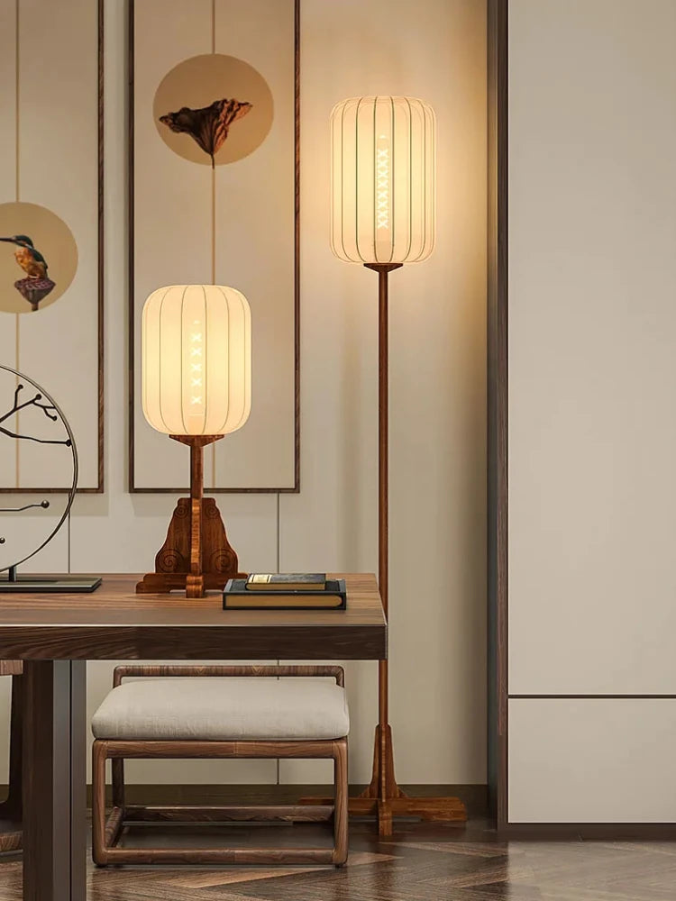 lampadaire vintage en bois pour décoration intérieure et ambiance chaleureuse