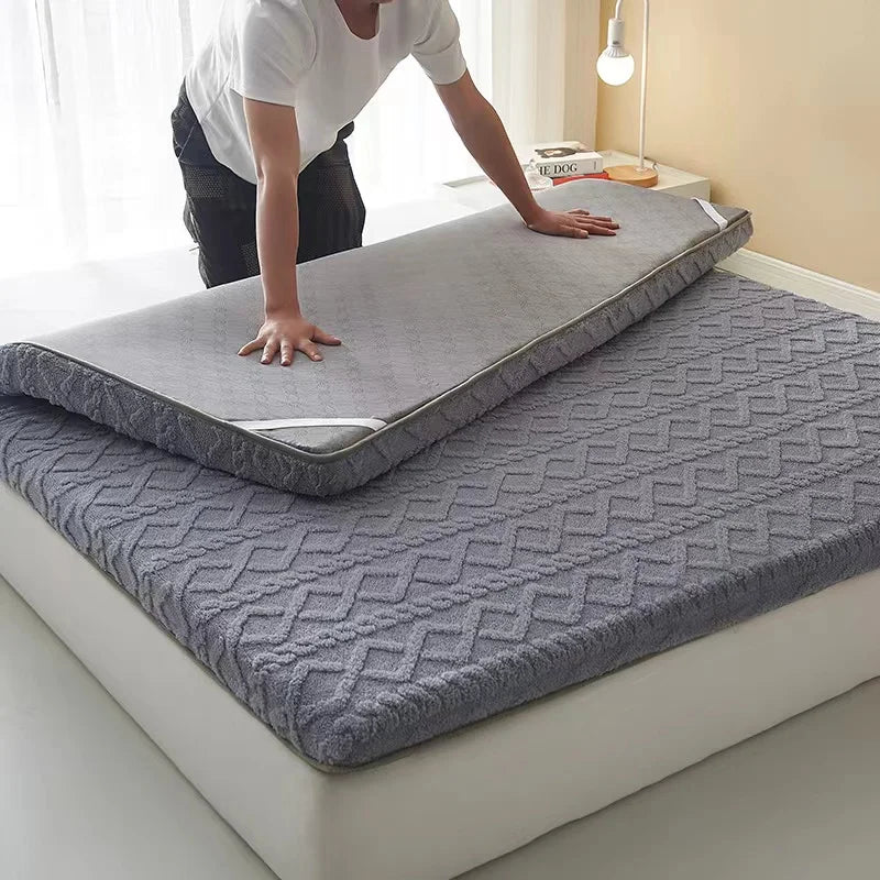 matelas en velours épais pour couchage confortable et douillet