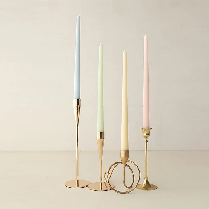 lot de 4 bougies coniques non parfumées pour décoration festive