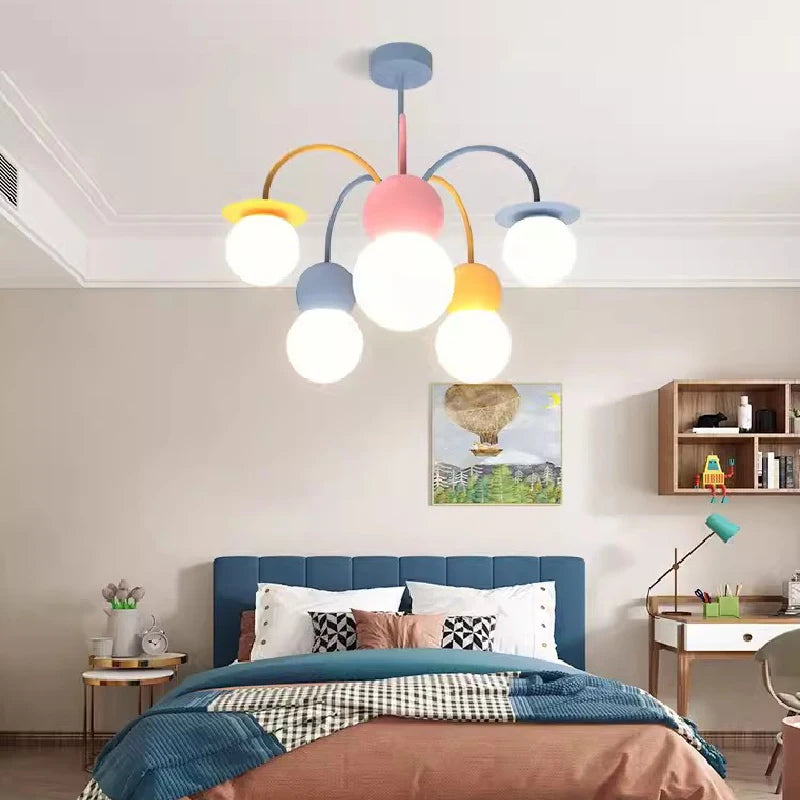 plafonnier happy planet led pour chambre d'enfant créatif et ludique