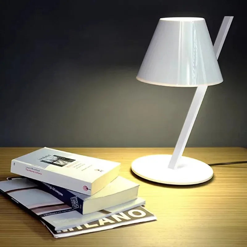 Italy Design Table Light Desk Lamp for Bedroom Living Area