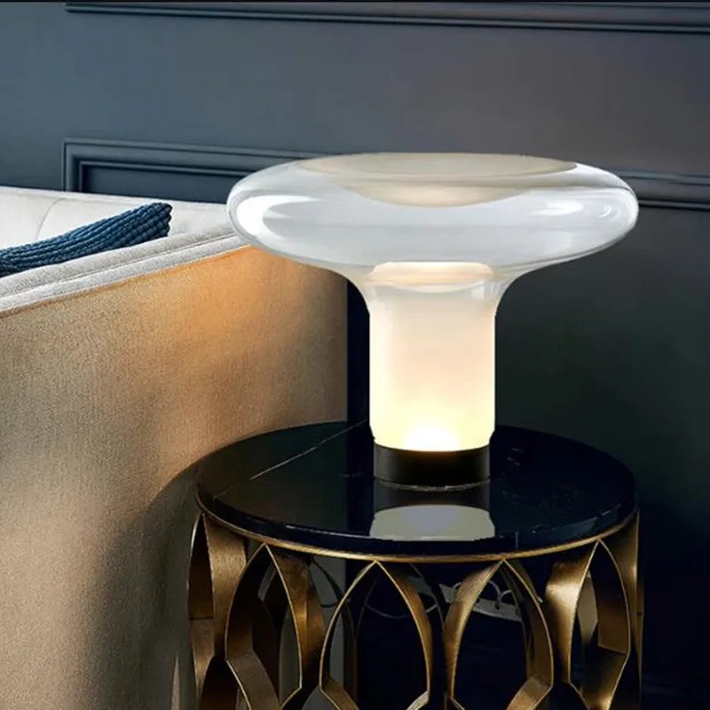 lampe à poser moderne en verre design champignon pour intérieur