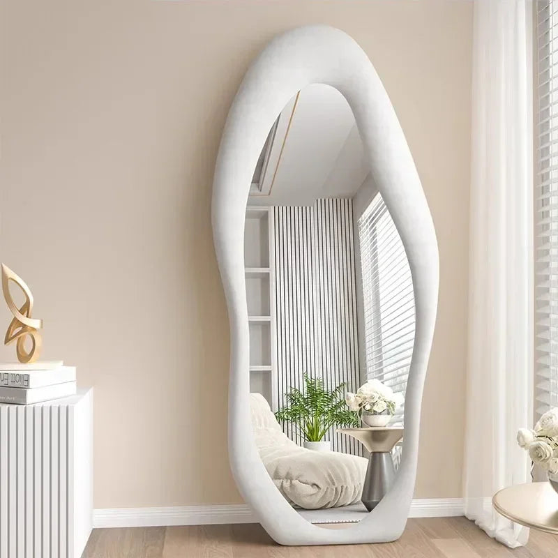 miroir intégral ondulé design nordique pour décoration intérieure