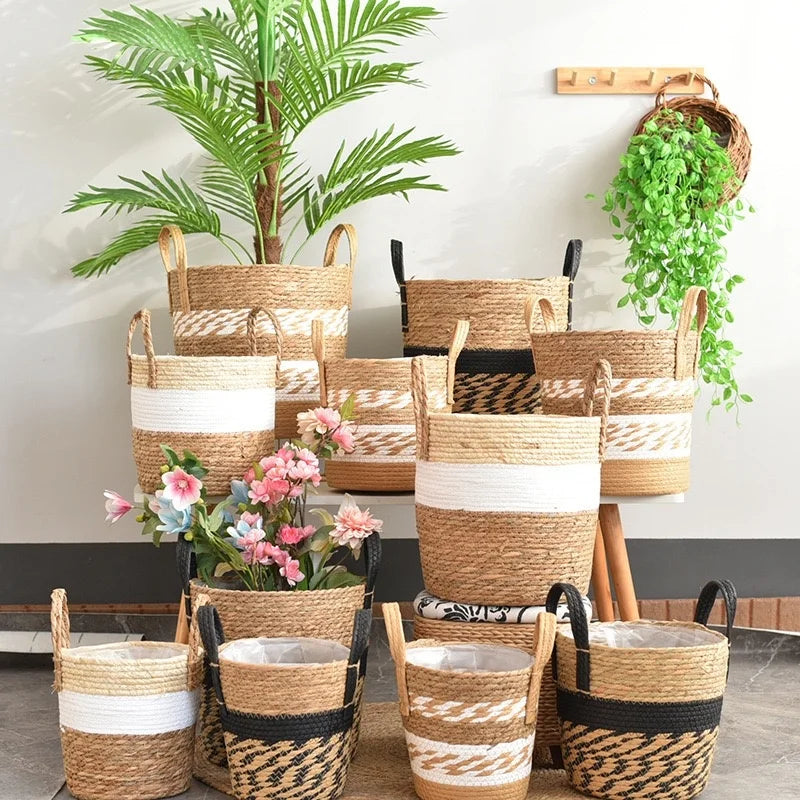 panier en osier naturel pour jardin et rangement décoratif