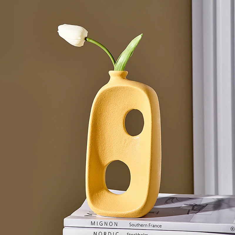 vase moderne en céramique pour décoration intérieure et extérieure