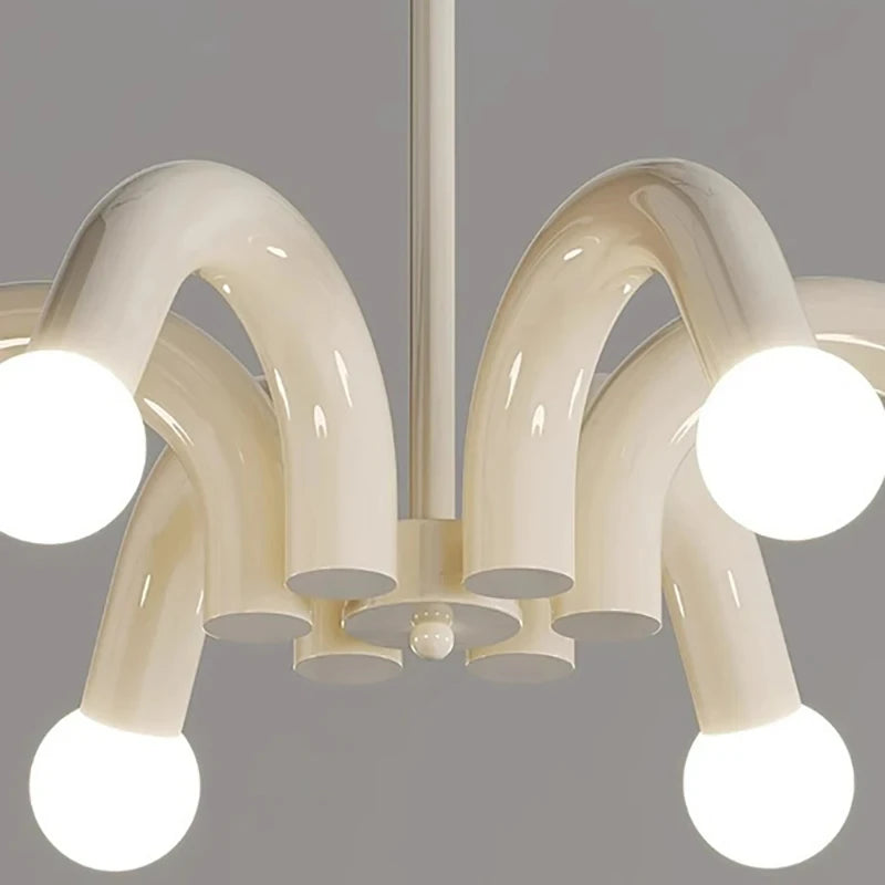 lustre moderne en métal pour décoration intérieure élégante