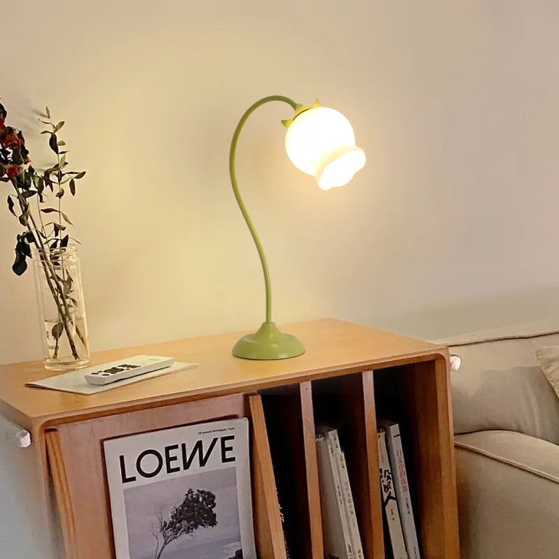 lampe de chevet style américain avec motifs floraux pour cadeau anniversaire