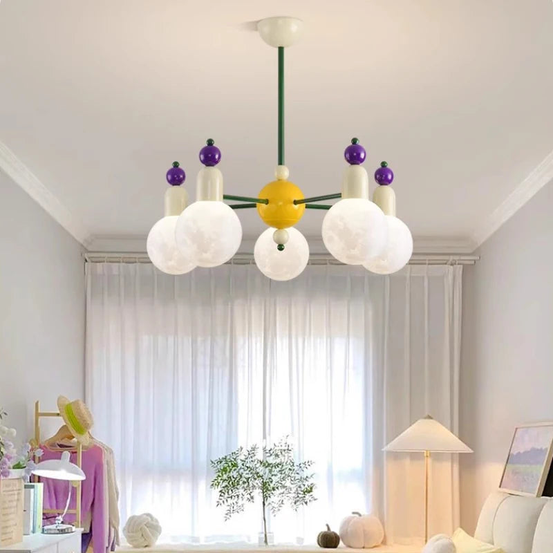 lustre moderne pour chambre d'enfants design nordique lumineux et coloré