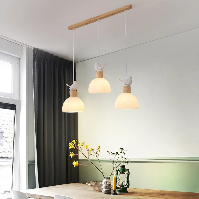 lustre led en bois avec abat-jour en verre blanc