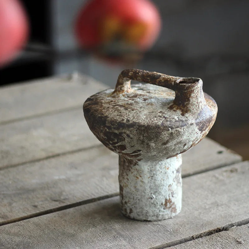 vase en céramique fait main style wabi-sabi pour fleurs séchées