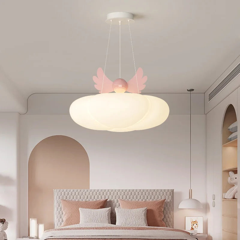 lustre mignon nuage ailes d'ange pour chambre de bébé