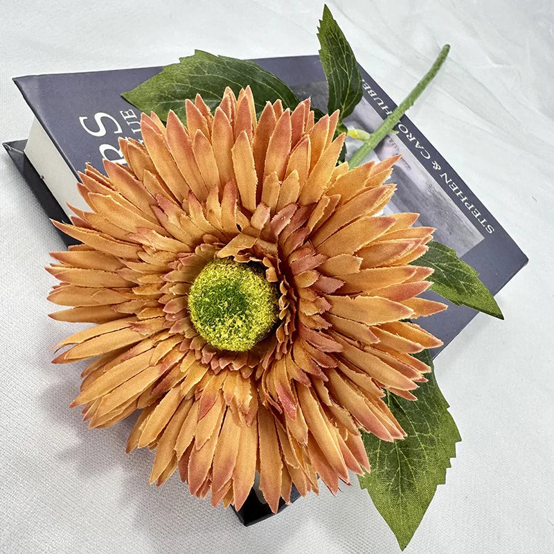 gerbera simple avec feuilles pour décoration de mariage et fête