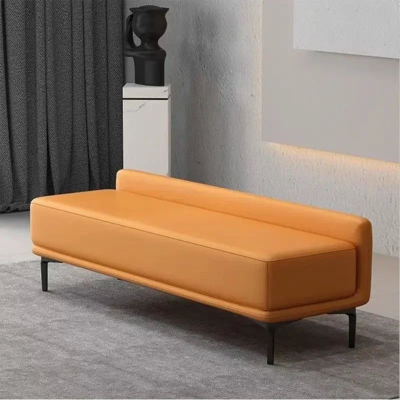 tabouret de luxe italien pour salon et vestiaire moderne