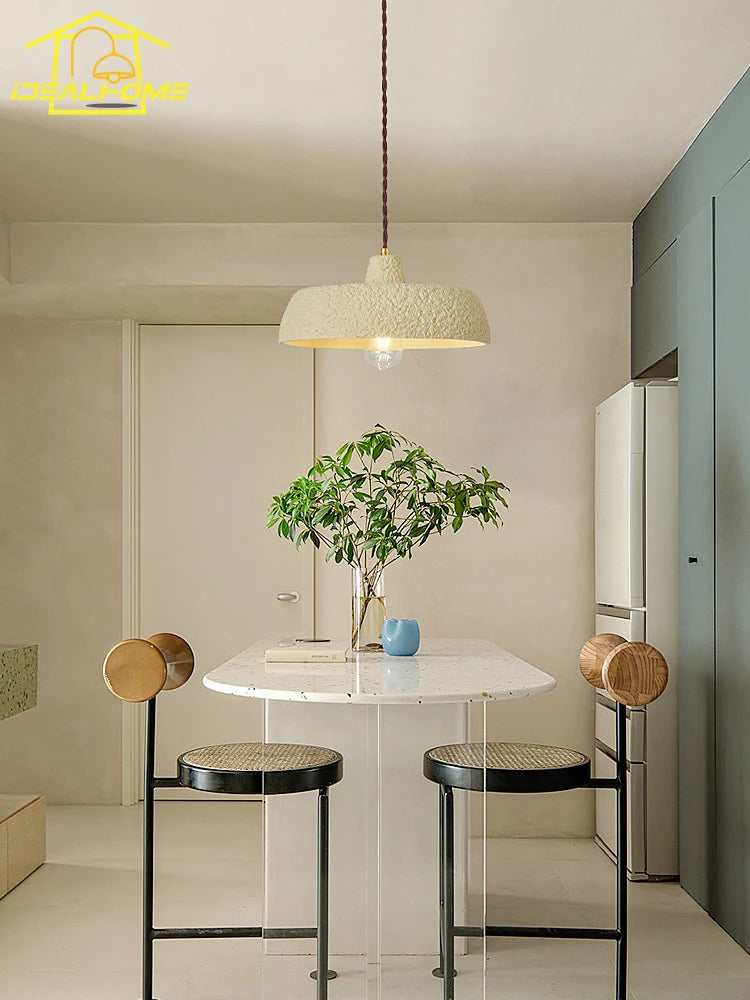 suspension design pour une ambiance chaleureuse et moderne