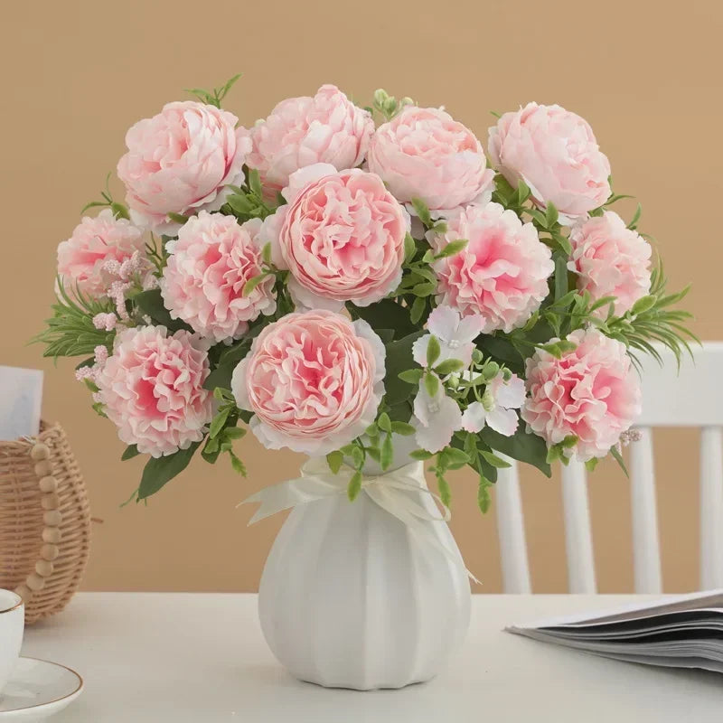 bouquet d'hortensias et pivoines artificiels pour décoration intérieure