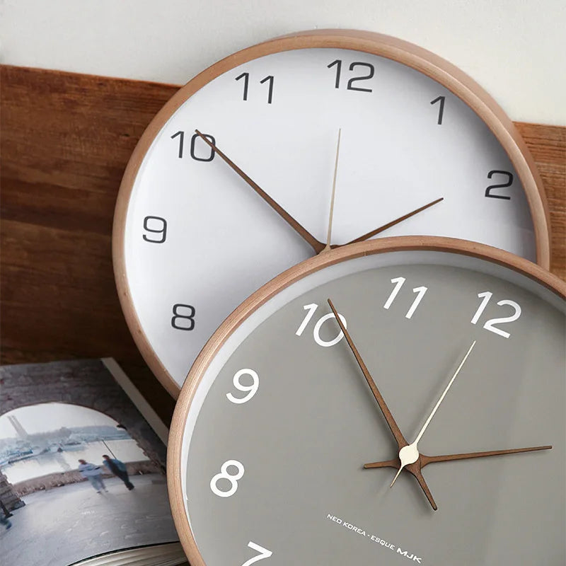 horloge murale en bois et verre design nordique élégant et simple