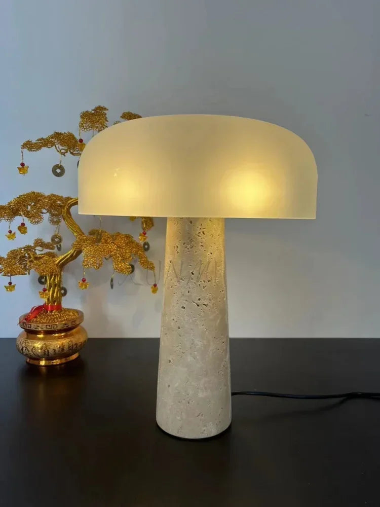 lampe à poser en travertin naturel design créatif pour décoration intérieure