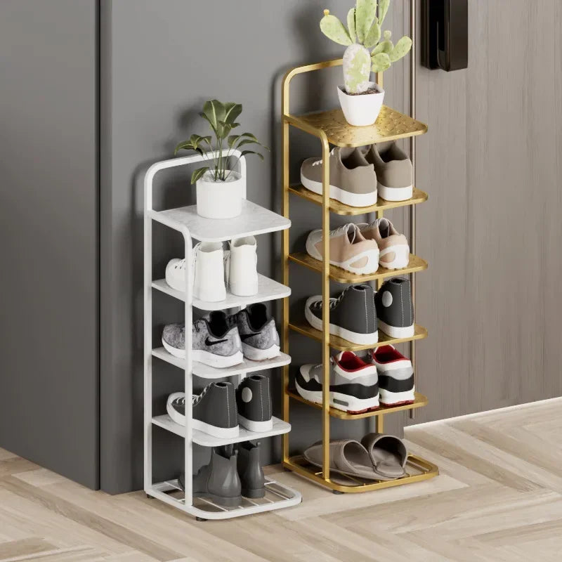 étagère à chaussures moderne en métal pour un rangement vertical élégant