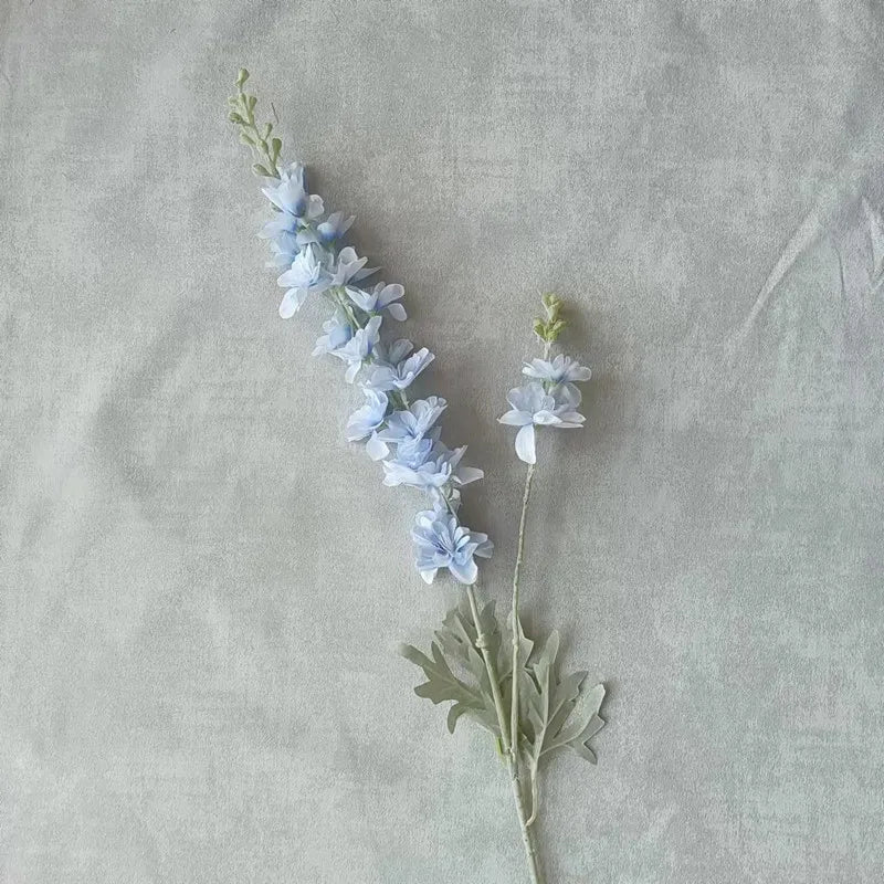 fourchettes flocage avec fleurs artificielles pour décoration mariage hôtel