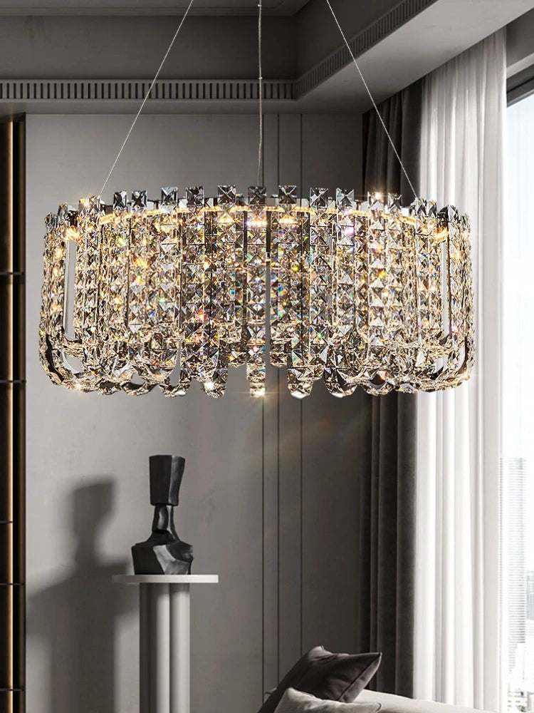 lustre en cristal moderne pour un intérieur élégant et raffiné