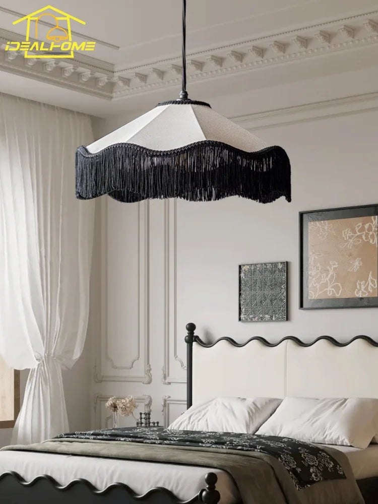 suspension décorative en tissu rétro design français avec pampilles