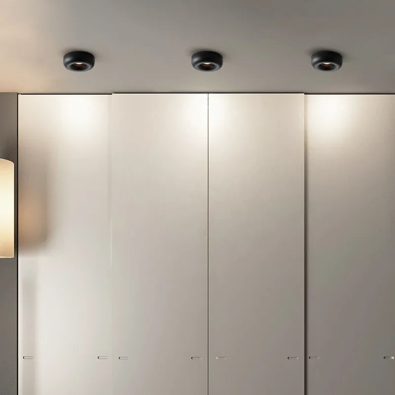 plafonnier led intégré design pour éclairage moderne discret