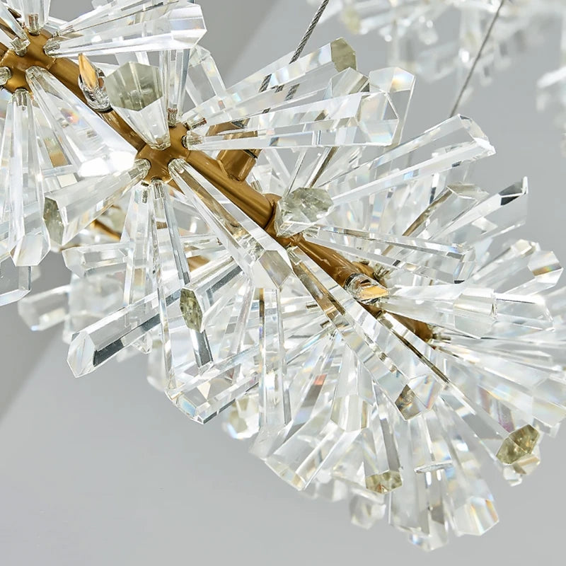 lustre en cristal design pour éclairage intérieur élégant