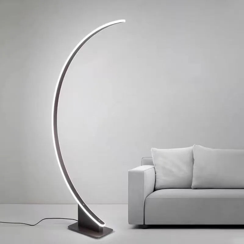 Lampadaire Led en forme d'arc nordique