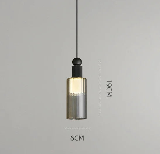 suspension en laiton doré design moderne pour intérieur élégant